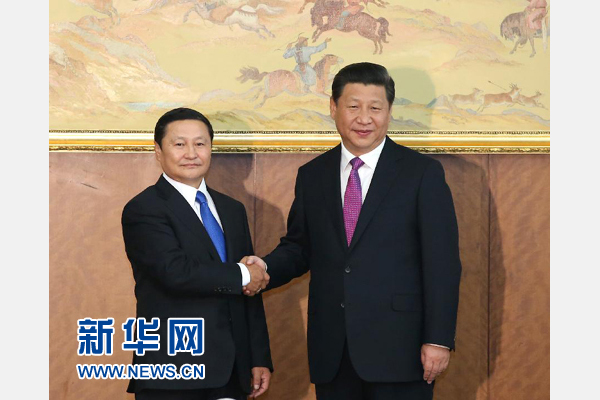 8月22日，國家主席習(xí)近平在烏蘭巴托會(huì)見蒙古國總理阿勒坦呼亞格。 新華社記者龐興雷攝 