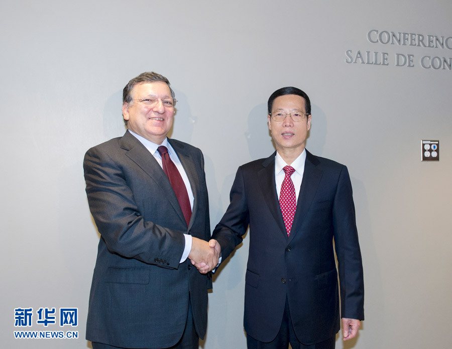 9月23日，正在紐約出席聯(lián)合國氣候峰會的國家主席習(xí)近平特使、國務(wù)院副總理張高麗在紐約聯(lián)合國總部會見歐盟委員會主席巴羅佐。新華社記者王曄攝 