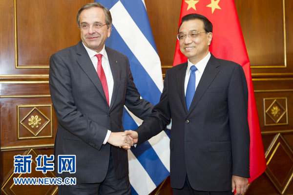 10月16日，中國國務(wù)院總理李克強在意大利米蘭會見希臘總理薩馬拉斯。 新華社記者 謝環(huán)馳 攝