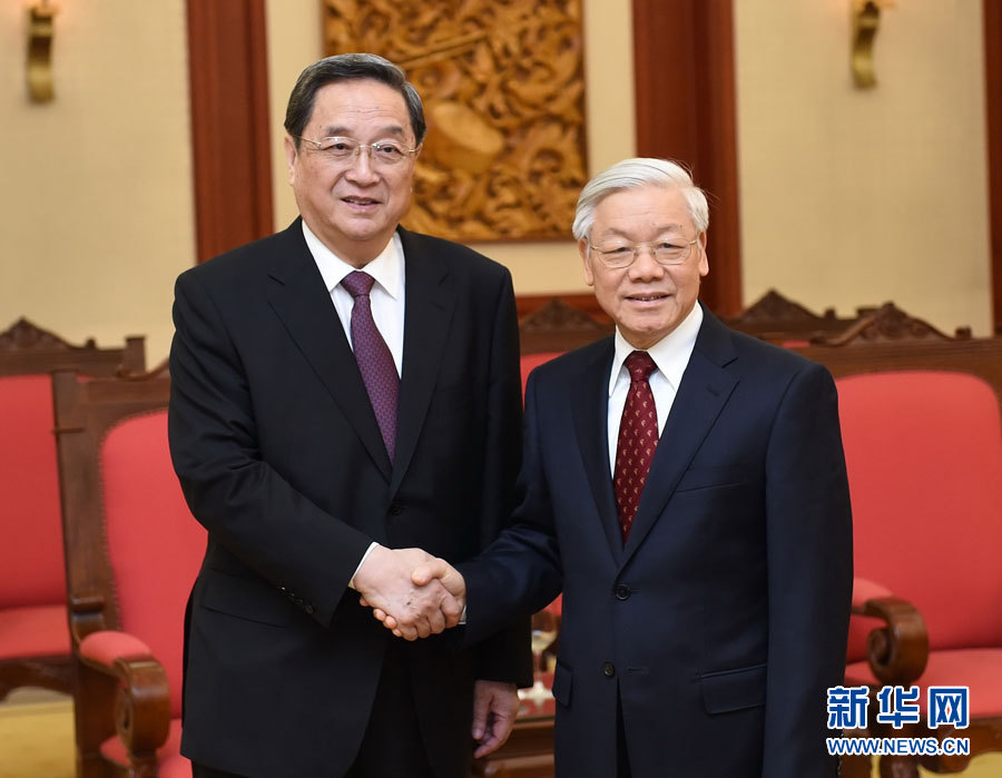 12月25日至27日，中共中央政治局常委、全國政協(xié)主席俞正聲對越南進(jìn)行正式訪問。這是12月26日，俞正聲在河內(nèi)會見越共中央總書記阮富仲。 新華社記者劉建生攝