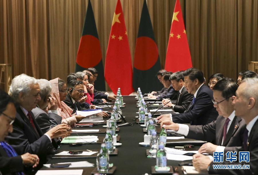 9月26日，國家主席習(xí)近平在紐約會(huì)見孟加拉國總理哈西娜。新華社記者蘭紅光攝 