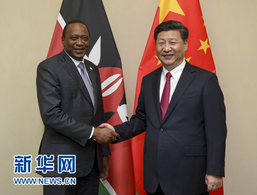 12月3日，國家主席習近平在約翰內(nèi)斯堡會見肯尼亞總統(tǒng)肯雅塔。新華社記者 謝環(huán)馳 攝