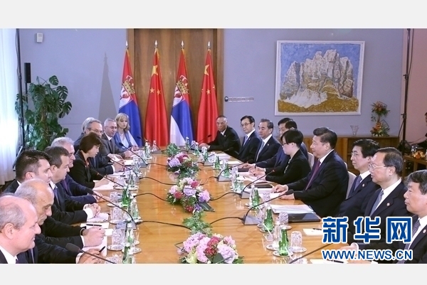 6月18日，國家主席習近平在貝爾格萊德同塞爾維亞總統(tǒng)尼科利奇舉行會談。 新華社記者 馬占成 攝