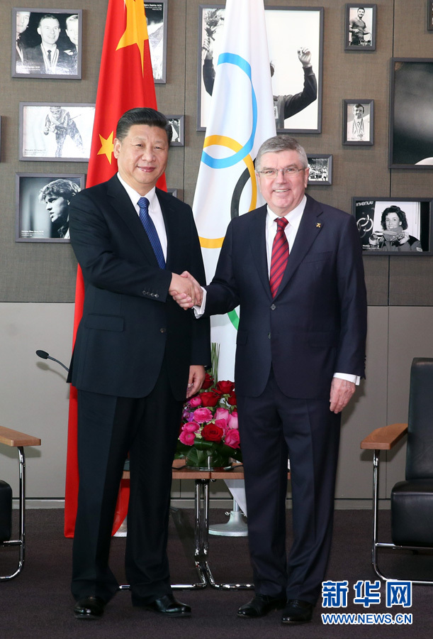 1月18日，國家主席習(xí)近平在瑞士洛桑國際奧林匹克博物館會(huì)見國際奧林匹克委員會(huì)主席巴赫。 新華社記者 姚大偉 攝