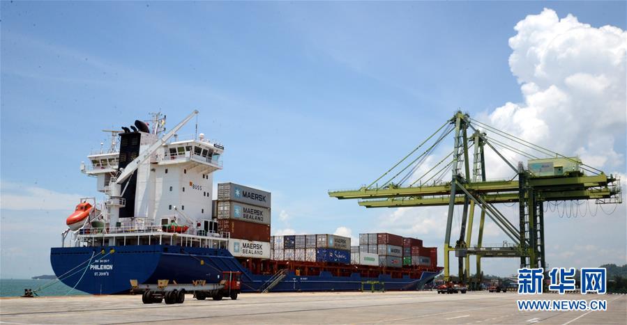 （新華全媒頭條&middot;圖文互動）（6）特稿：深化周邊友好　共促亞太繁榮&mdash;&mdash;寫在習(xí)近平主席出席亞太經(jīng)合組織第二十六次領(lǐng)導(dǎo)人非正式會議，對巴布亞新幾內(nèi)亞、文萊和菲律賓進(jìn)行國事訪問并在巴新同建交太平洋島國領(lǐng)導(dǎo)人會晤之際