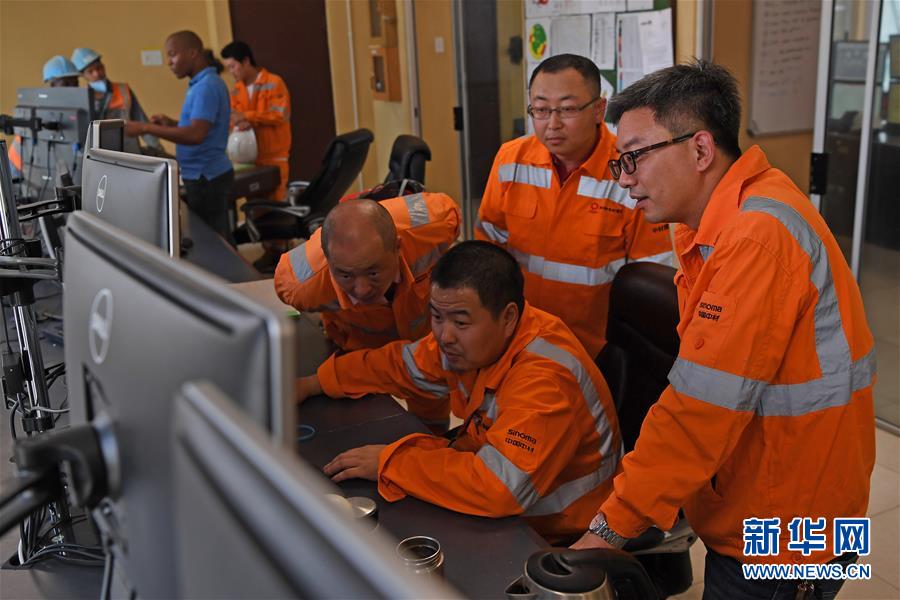 （國際&middot;圖文互動(dòng)）（2）通訊：春節(jié)：在異國他鄉(xiāng)堅(jiān)守崗位&mdash;&mdash;探訪南非中企施工現(xiàn)場(chǎng)