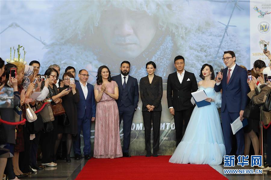 （國際&middot;圖文互動(dòng)）（2）中哈合拍影片《音樂家》在哈薩克斯坦首映