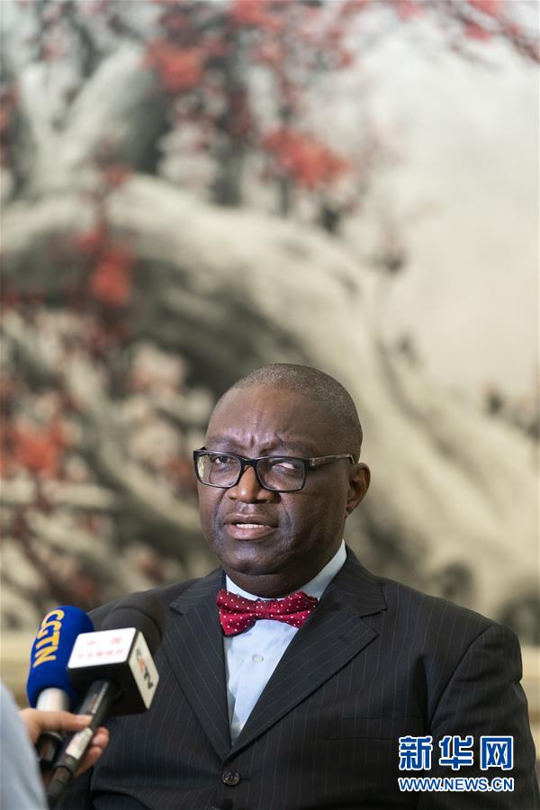 （圖文互動）（1）外方人士：美國挑起經(jīng)貿(mào)摩擦不得人心、損人害己