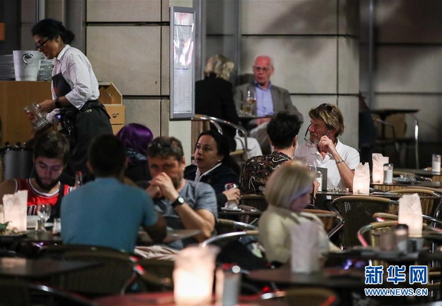 （國(guó)際）（3）德國(guó)柏林：夜來&ldquo;菩提樹下&rdquo;