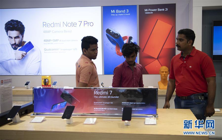 （習近平出訪配合稿&middot;圖文互動）（5）特稿：電影、瑜伽、智能手機&mdash;&mdash;中印兩個文明古國交往&ldquo;新故事&rdquo;