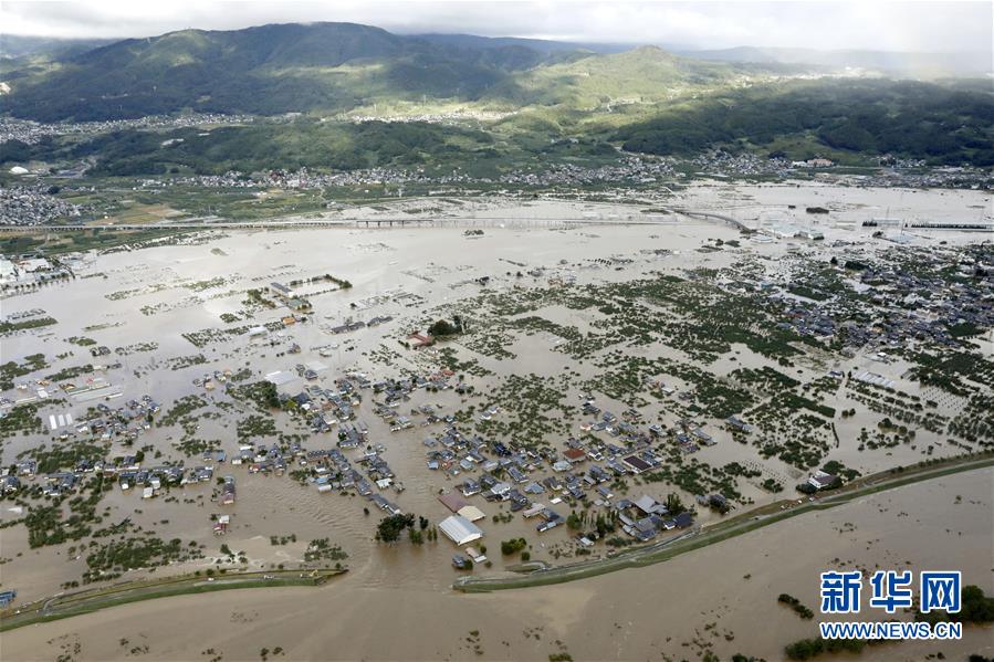 （國際）（2）受臺風(fēng)&ldquo;海貝思&rdquo;影響日本長野縣千曲川決堤
