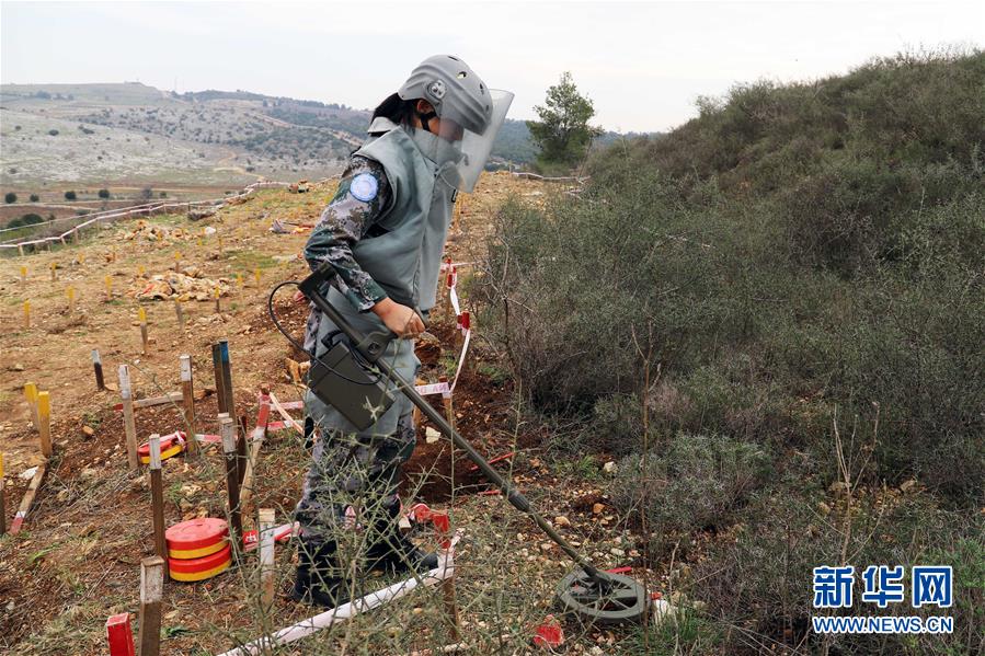 （國(guó)際&middot;圖文互動(dòng)）（2）通訊：&ldquo;中國(guó)軍人掃雷一如既往專業(yè)和敬業(yè)！&rdquo;&mdash;&mdash;記中國(guó)赴黎維和部隊(duì)完成&ldquo;藍(lán)線&rdquo;3個(gè)雷場(chǎng)清排任務(wù)