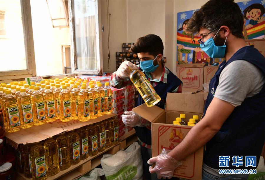 （國(guó)際疫情&middot;圖文互動(dòng)）（6）通訊：疫情中，那抹笑容最難忘&mdash;&mdash;記向困難家庭發(fā)放愛(ài)心包裹的敘利亞青年志愿者