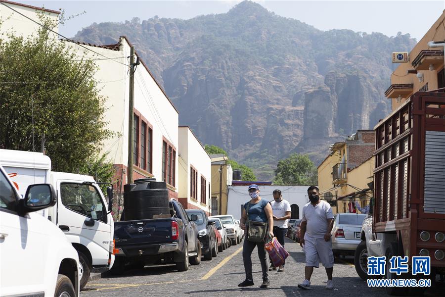 （新華全媒頭條&middot;圖文互動）（14）寰球抗疫晝夜間