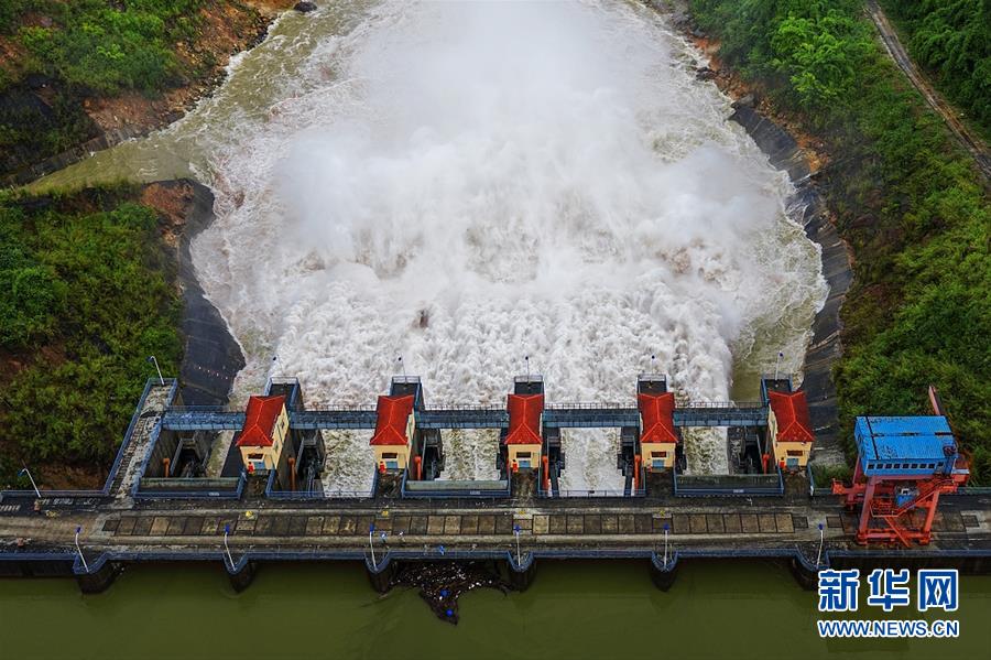 （國際&middot;圖文互動）（5）通訊：踐行綠色發(fā)展　持續(xù)造福民生&mdash;&mdash;記中國華電柬埔寨額勒賽水電站項目