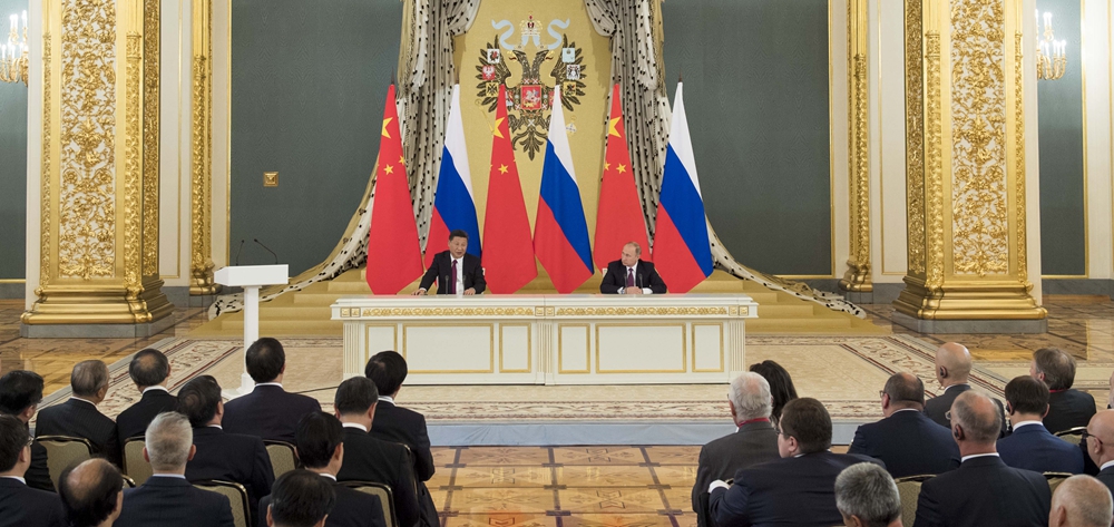 習近平同俄羅斯總統(tǒng)普京共同會見中俄友好、和平與發(fā)展委員會，媒體和企業(yè)界代表