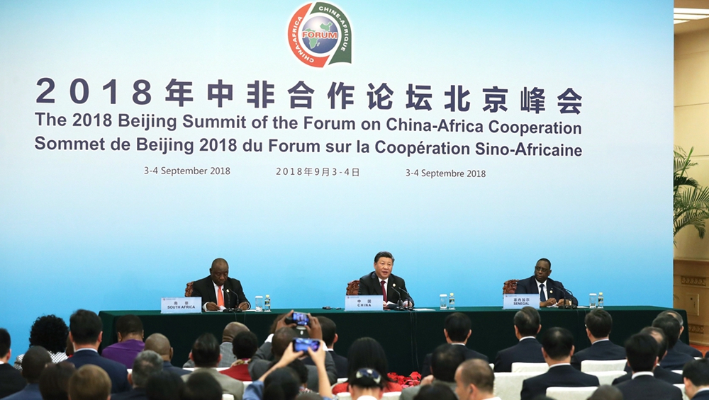 習近平同拉馬福薩、薩勒共同會見記者