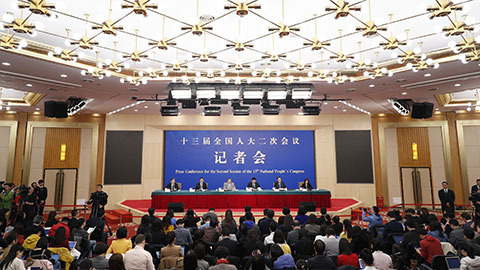 中國(guó)人民銀行行長(zhǎng)等就&ldquo;金融改革與發(fā)展&rdquo;相關(guān)問題答記者問