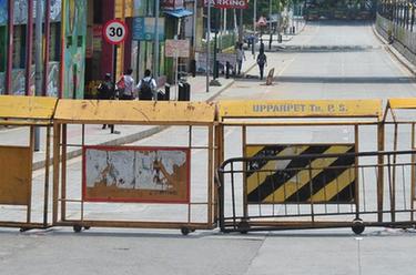 印度班加羅爾&ldquo;封城&rdquo;控疫情