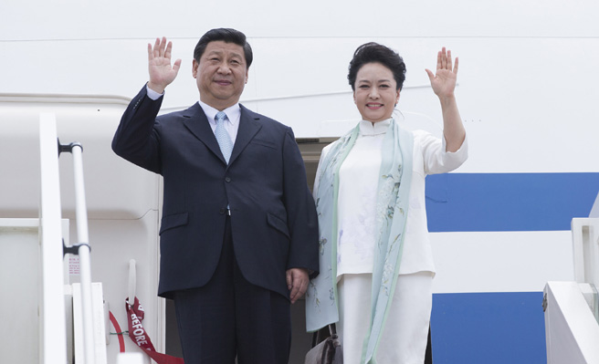 習(xí)近平抵達布拉柴維爾